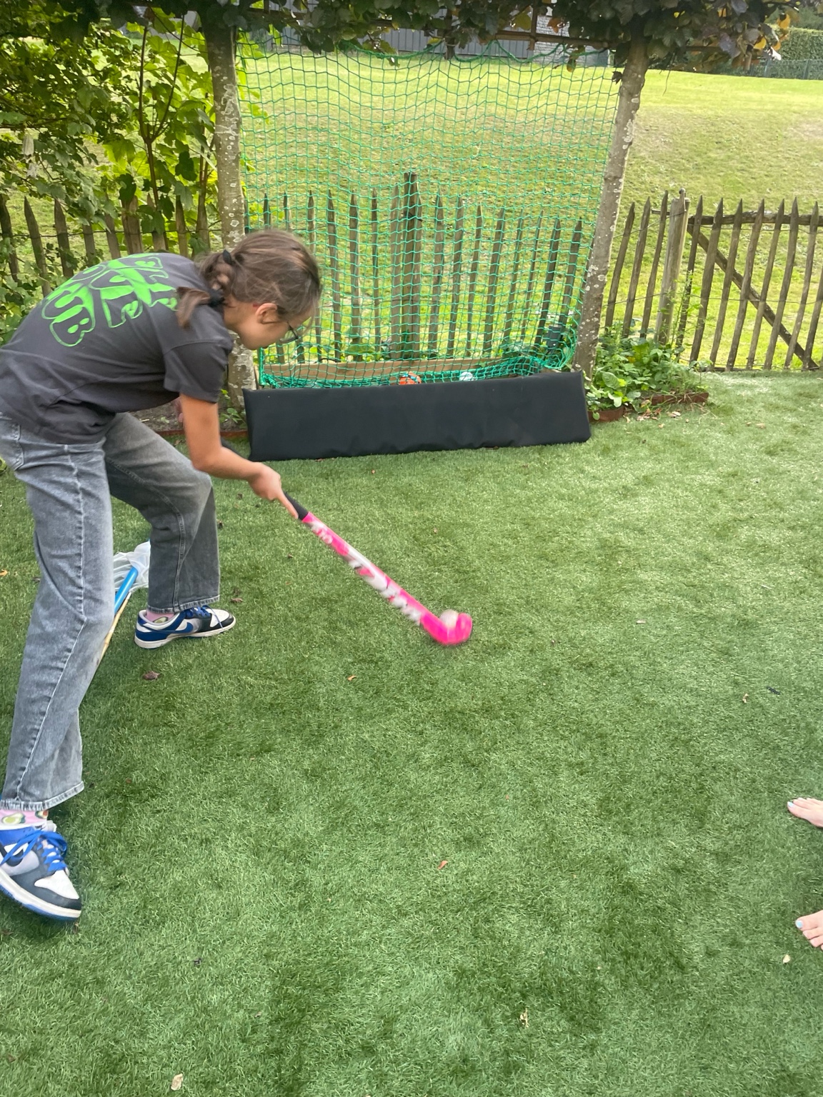 Hockey bouncer in actie